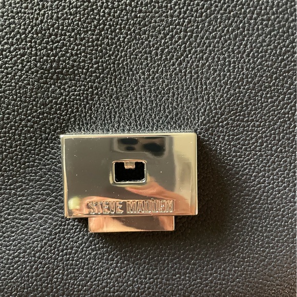 Steve Madden Lattuca Small Top Handle Crossbody - Picture 2 of 3